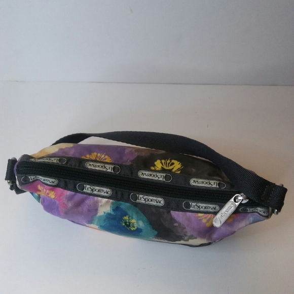 Le Sport Sac Small Size Handbag, 5.25" x 9" - Picture 3 of 6